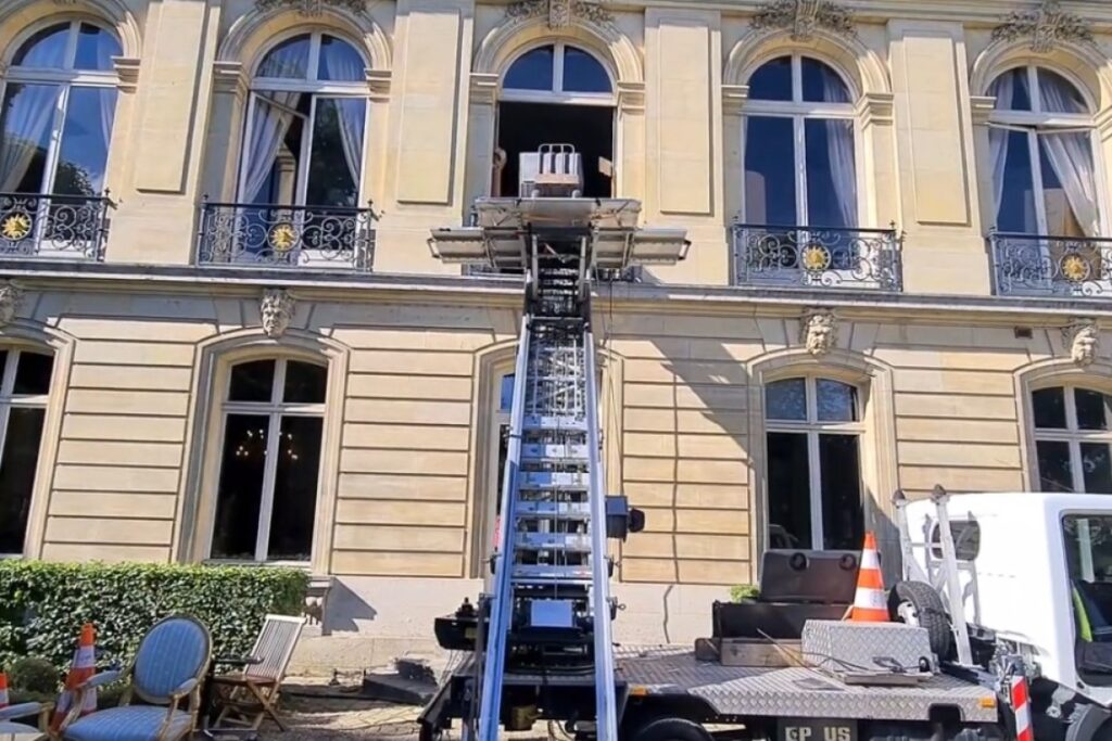 Monte-meubles